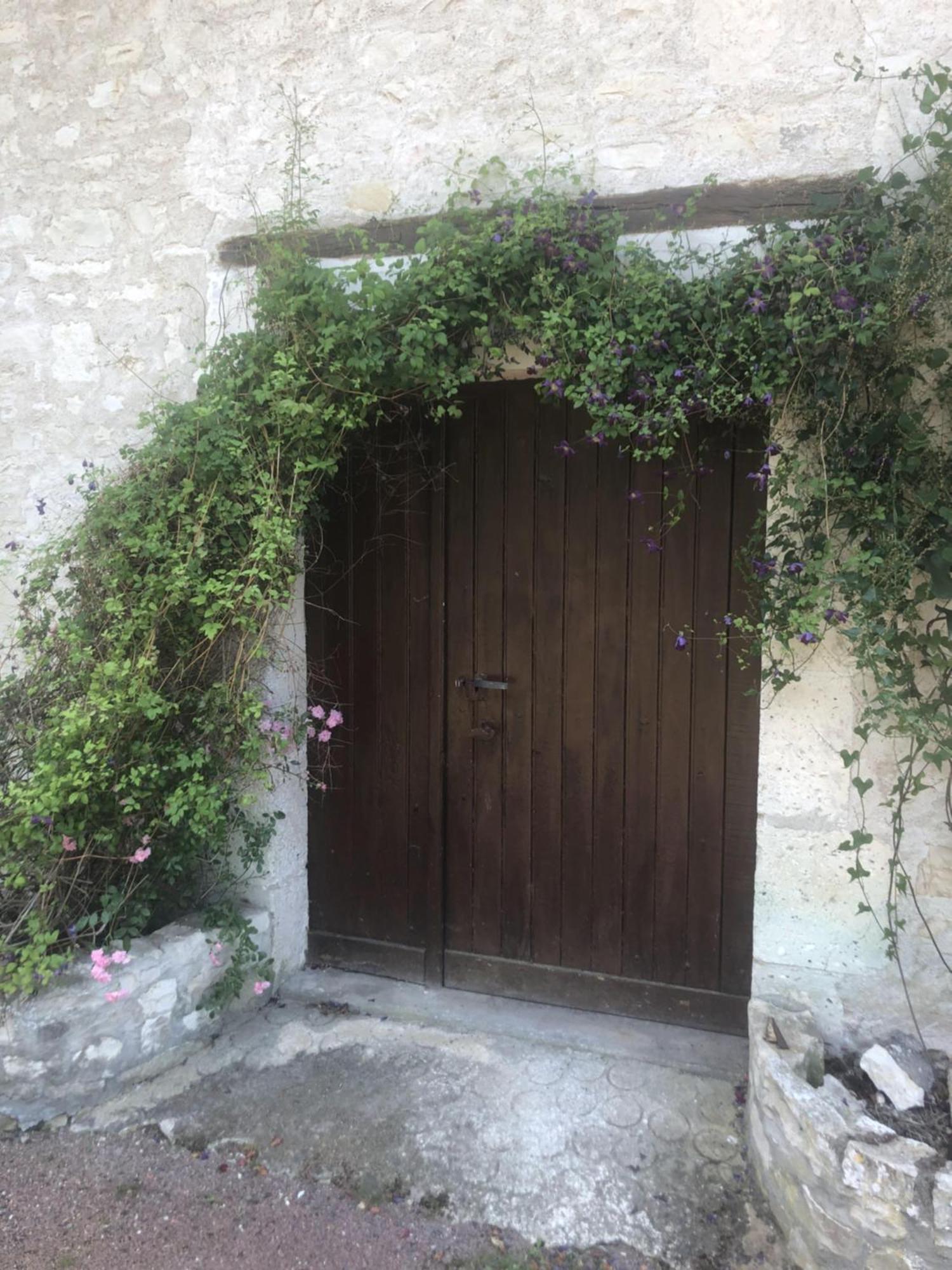 The Cool Lounge A Coulonges - Charente Bed and Breakfast Εξωτερικό φωτογραφία